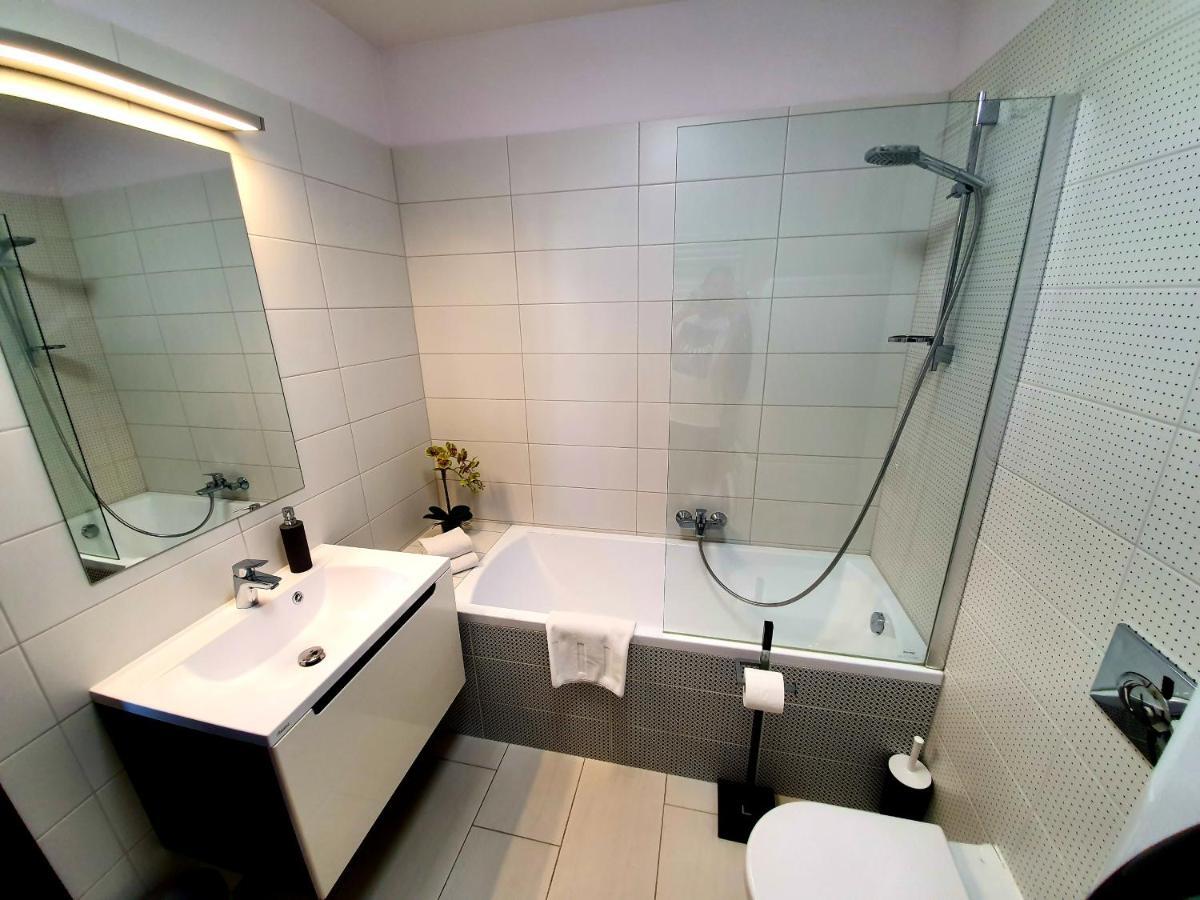 Intro Apartman Sárvár Εξωτερικό φωτογραφία